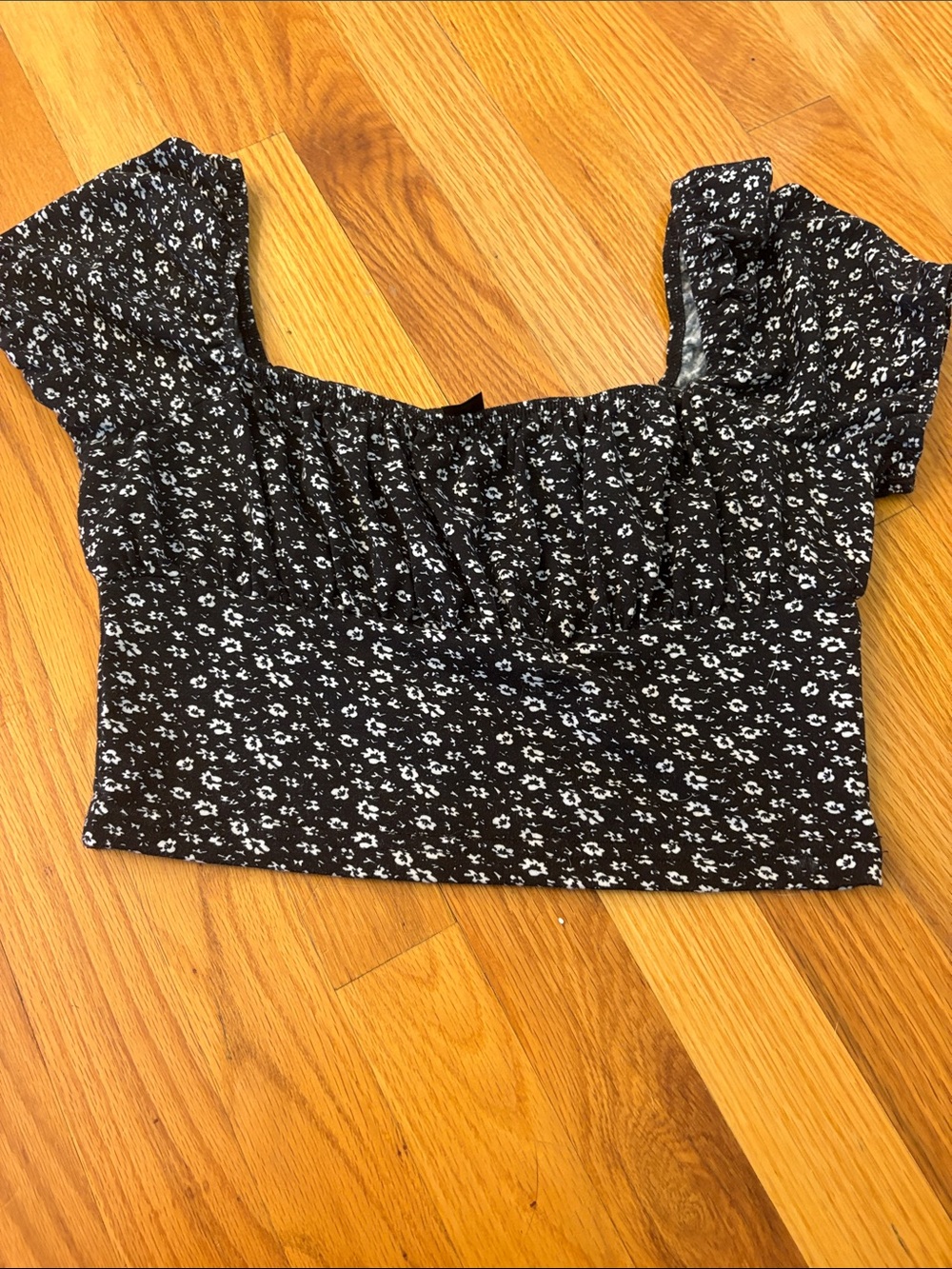 SHEIN Black Floral Square-Neck Crop Top